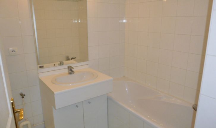 RESIDENCE RECENTE