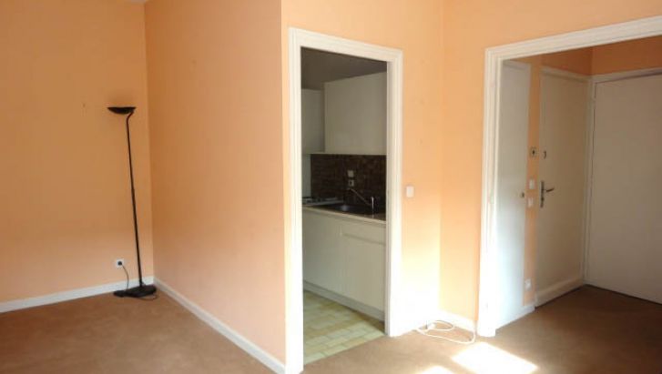 RESIDENCE DE SERVICE
