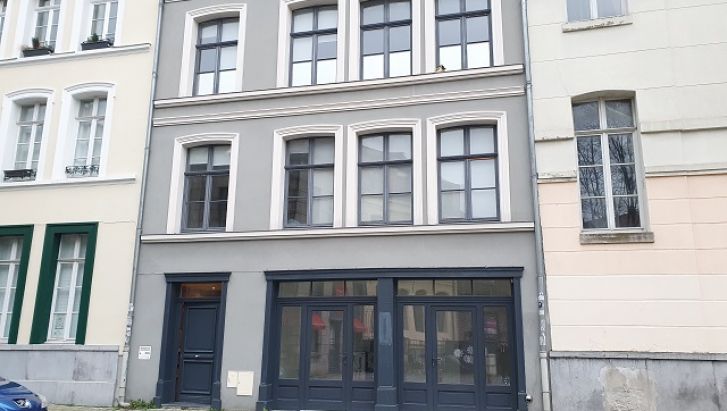 LOCAL PROFESSIONNEL