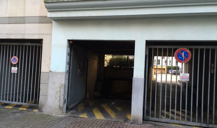 PARKING RUE DE LA DIGUE