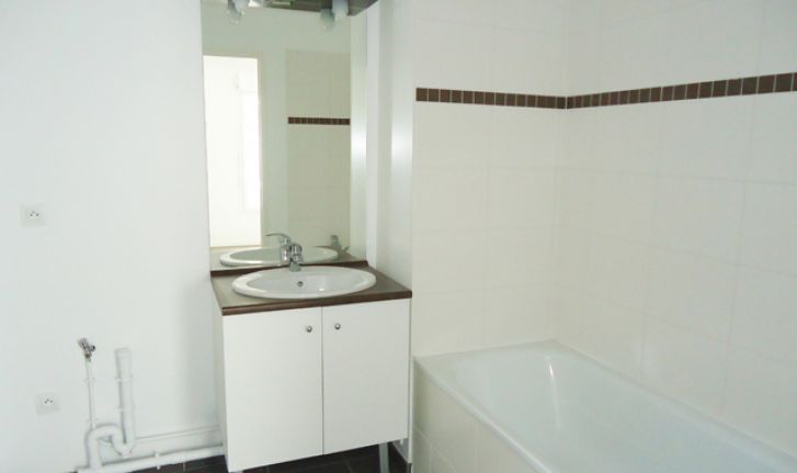 RESIDENCE RECENTE