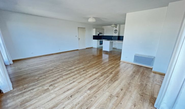 DERNIERE ETAGE RARE