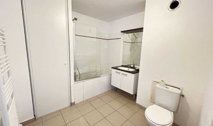 DERNIERE ETAGE RARE