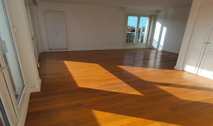 T4 DERNIER ETAGE