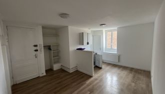Location appartement f1 à Lille - Ref.(3/cour) 325/36/330/3 - Image 1