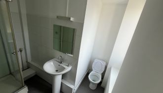 Location appartement f1 à Lille - Ref.(3/cour) 325/36/330/3 - Image 3
