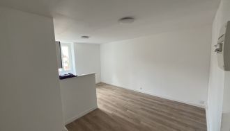 Location appartement f1 à Lille - Ref.(3/cour) 325/36/330/3 - Image 4