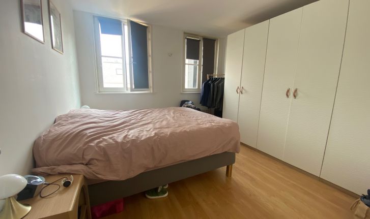 APPARTEMENT AVEC GRANDE TERRASSE ENSOLEILLEE