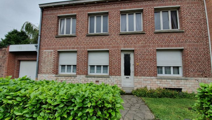 MAISON SEMI-MITOYENNE LOMME BOURG/LILLE