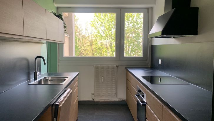 T4 lumineux avec balcon, cave et garage