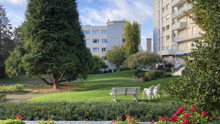 T4 lumineux avec balcon, cave et garage