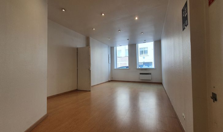 LOCAL COMMERCIAL 65m2   LILLE CENTRE, PROCHE GARE & OPÉRA