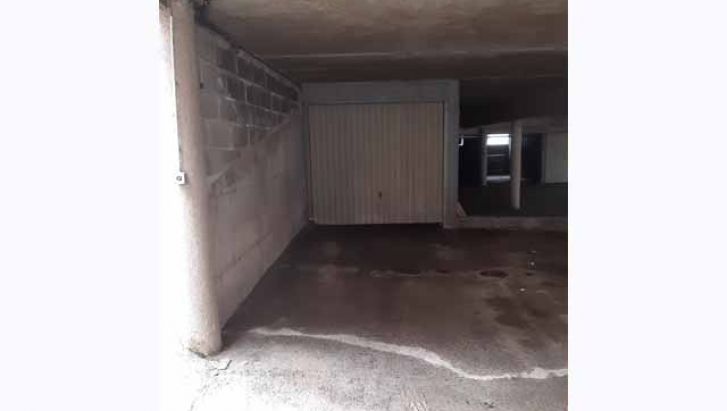PARKING + GARAGE