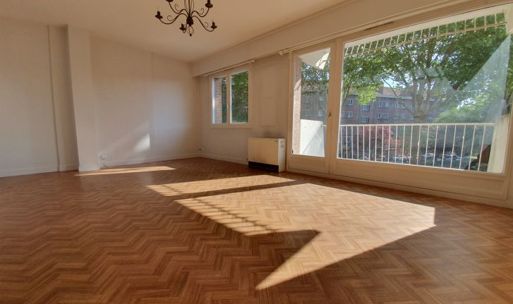 T3 LAMBERSART AVEC BALCON ET GARAGE