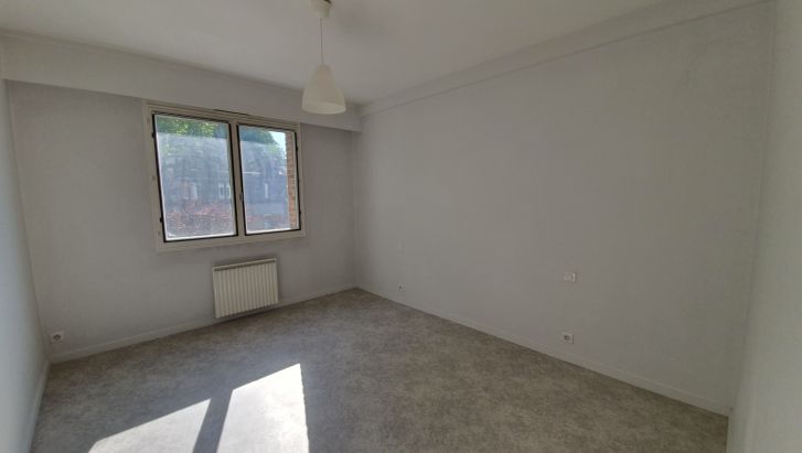T3 LAMBERSART AVEC BALCON ET GARAGE