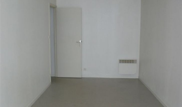Studio proximité Iscom / gares /Opéra
