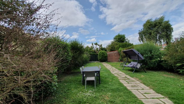 MAISON SEMI-INDIVIDUELLE - EMPLACEMENT IDEAL