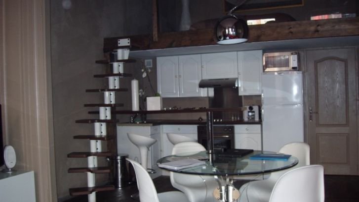 SUPER F1 STYLE LOFT