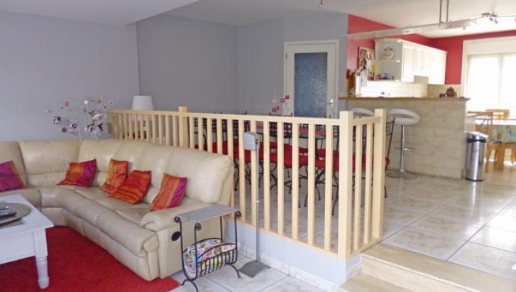 TRES JOLIE MAISON
